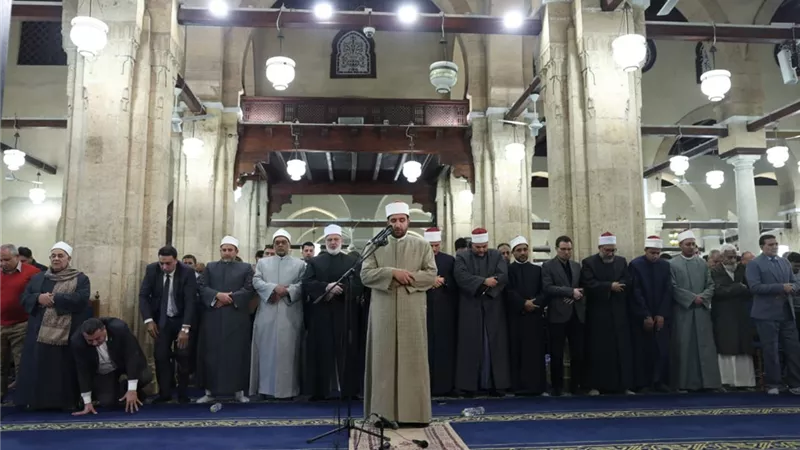 ليلة القدر 25 رمضان .. الجامع الأزهر يقيم صلاتي العشاء والتراويح