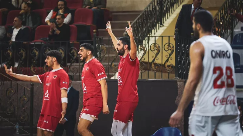الأهلي يهزم الزمالك.. ويتصدر دوري سوبر رجال السلة «صور» 