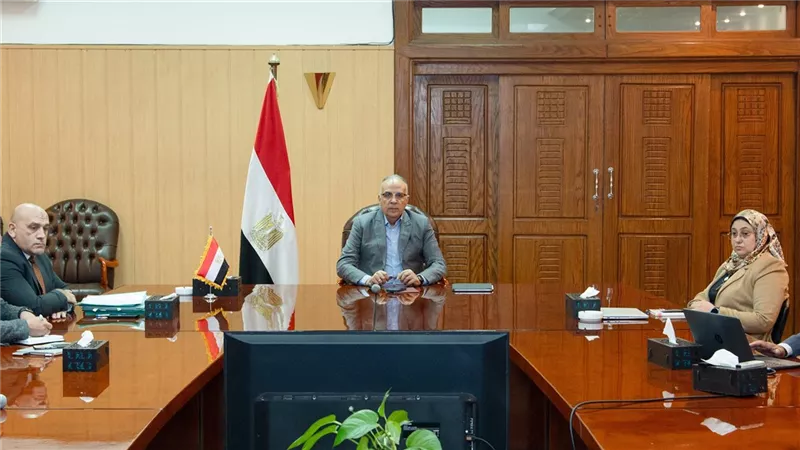 وزارة الري: إصدار 1800 أمر تطهير للترع و643 أمر تطهير للمصارف بالفيوم
