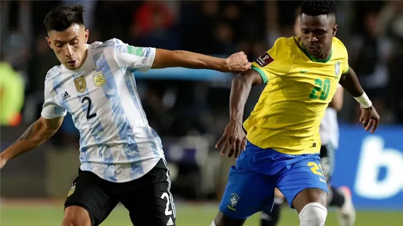كلاسيكو الأرض يشتعل في مواجهة نارية بين البرازيل والأرجنتين بدون ميسي