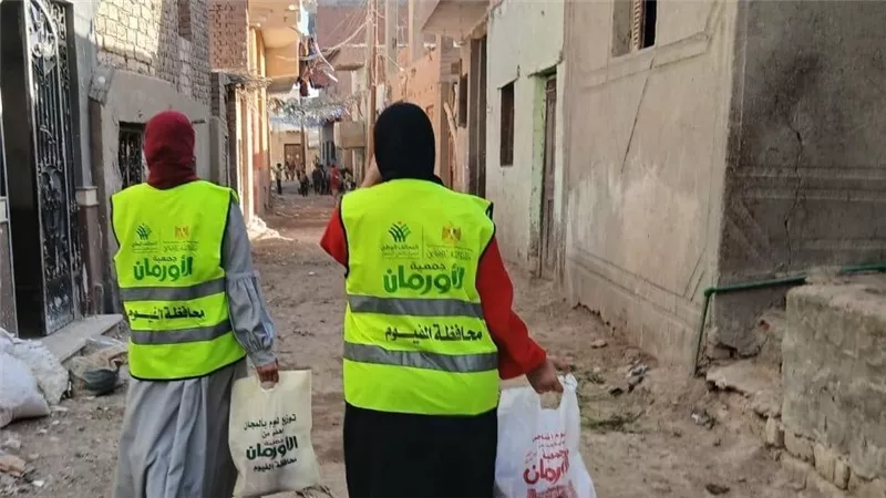 توزيع لحوم مجانًا على 30 قرية ضمن الأولى بالرعاية بالفيوم 