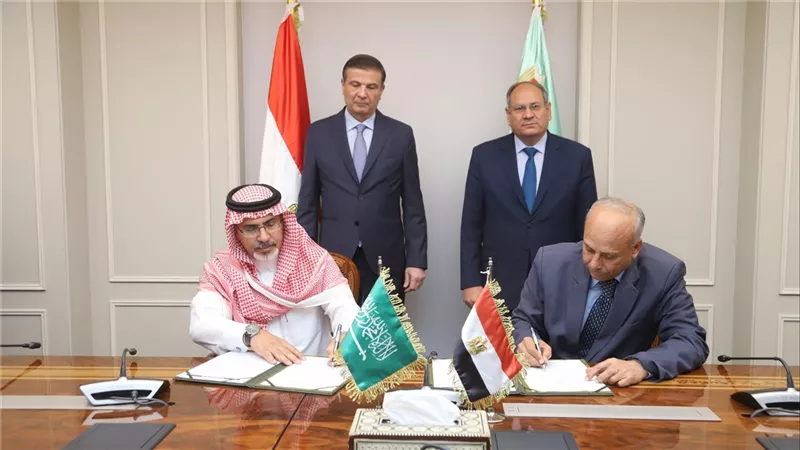  اتفاق مصري سعودي لإنتاج المحسنات والمخصبات الزراعية في النوبارية