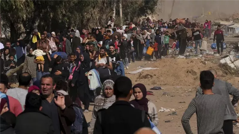  جيش الاحتلال يطالب سكان أحياء الزيتون وتل الهوى بالنزوح إلى جنوب غزة
