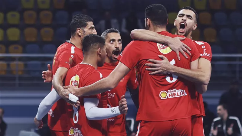 الأهلي يكرر فوزه على بتروجت.. ويتوج بدوري رجال الكرة الطائرة «صور»