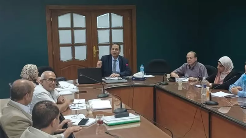 جلسة تقييم ومتابعة للخطة البحثية بمركز بحوث المياه بحضور نواب الباحثين