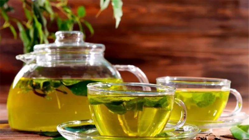 فوائد الشاي الأخضر الصحية المدهشة ودوره في إنقاص الوزن 