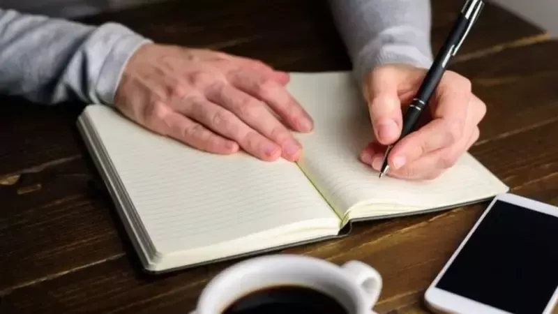 اليوم العالمي للعُسر.. معلومات مدهشة لا تعرفها عن مستخدمي اليد اليسرى