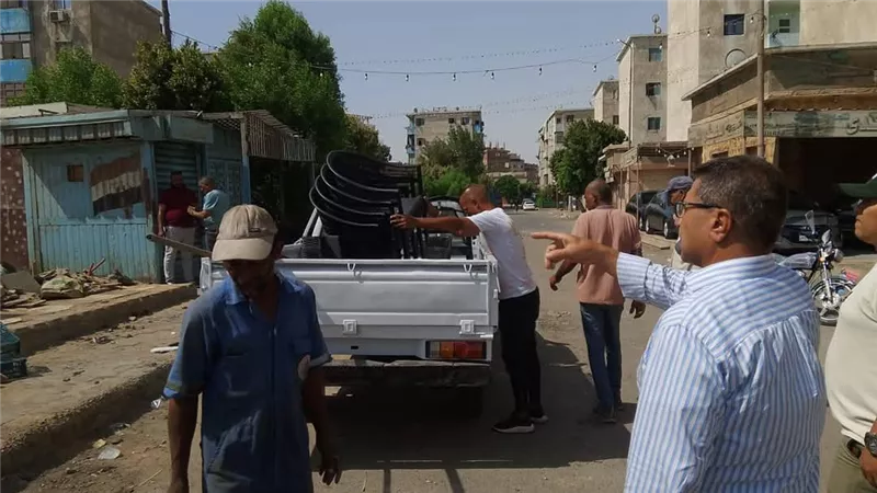 إزالة تعديات على أملاك الدولة في المهد بحي الأربعين بمحافظة السويس 