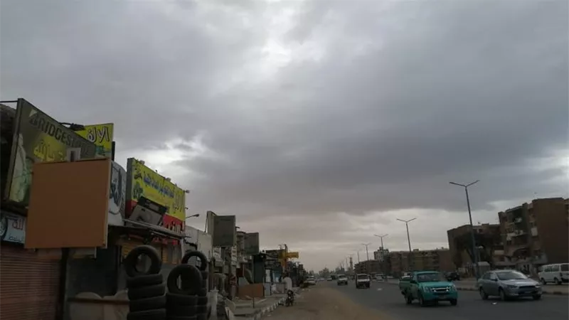 بعد تكرار الحوادث.. أهالي الصباح بالسويس يطالبون بمطبات صناعية على شارع الجيش