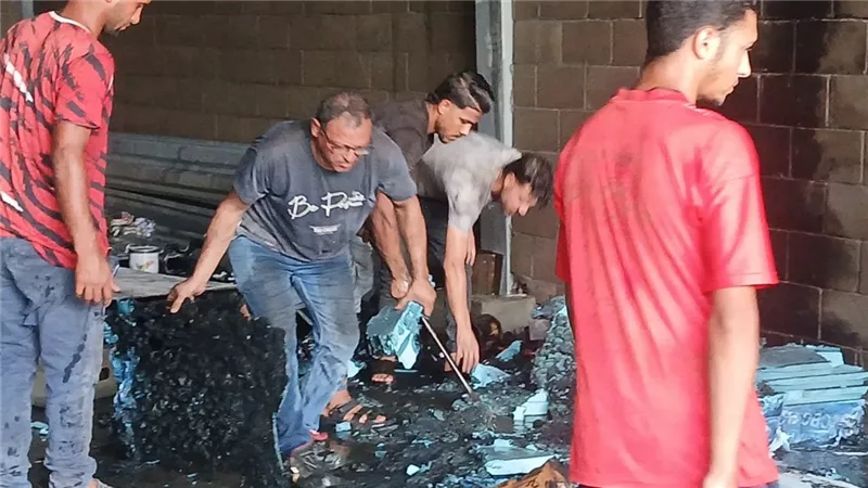 السيطرة على حريق مخلفات مصنع بالمنطقة الاستثمارية ببنها في القليوبية