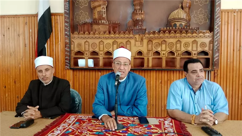 رئيس منطقة كفرالشيخ الأزهرية الجديد يجتمع بمديري الإدارات لبحث سُبل التعاون 