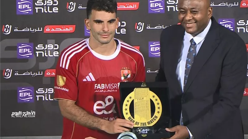 بعد تسجيله هدفين.. زيزو رجلا لمباراة الأهلي وفاركو في الدوري الممتاز 