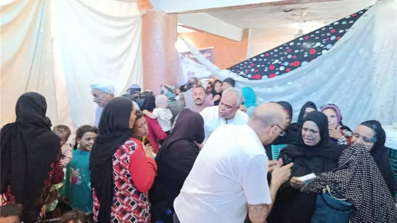  حماة الوطن بسوهاج يواصل تنظيم قوافل الخير لعلاج الأسر الأولى بالرعاية |صور