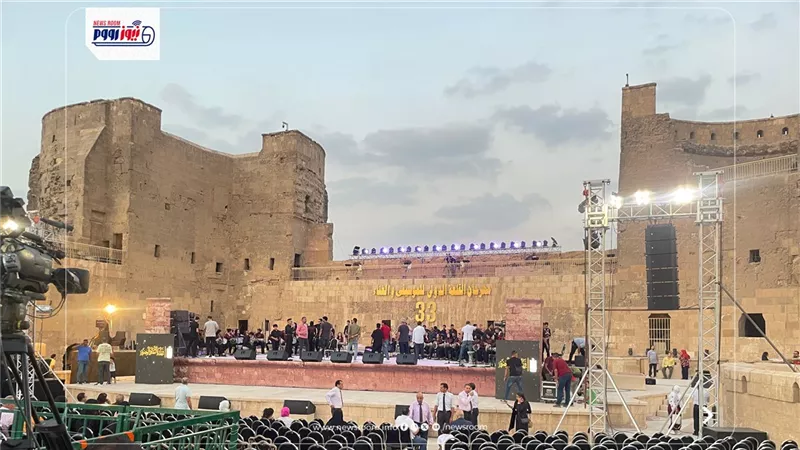 استعدادات مكثفة لليوم الثاني من مهرجان القلعة الدولي للموسيقى والغناء