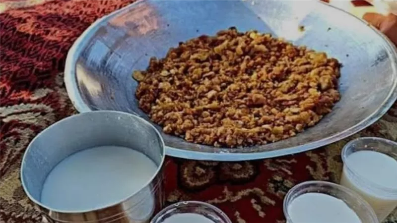 العشاء من مطروح.. المفروكة طبق بدوي أصيل من قلب الصحراء الغربية