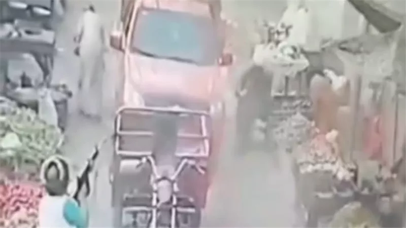 حملة امنية لضبط صدام واقارنه اصحاب واقعة السوق في دشنا بقنا