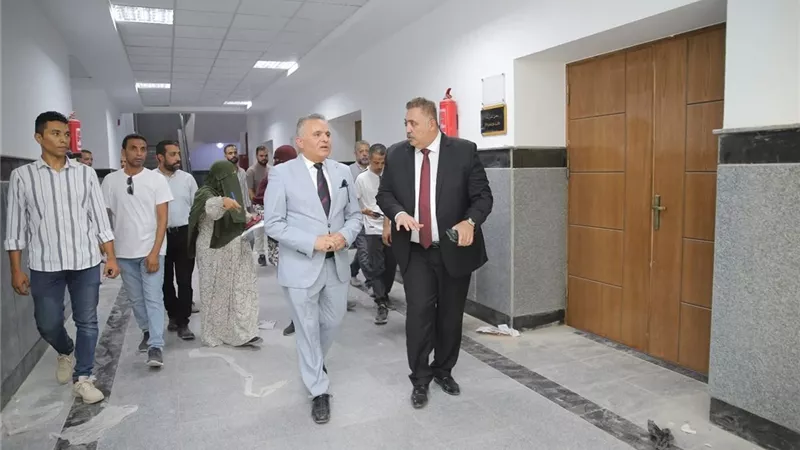 رئيس جامعة السويس يتفقد مقر الجامعة الأهلية استعدادًا لاستقبال الطلاب الجدد