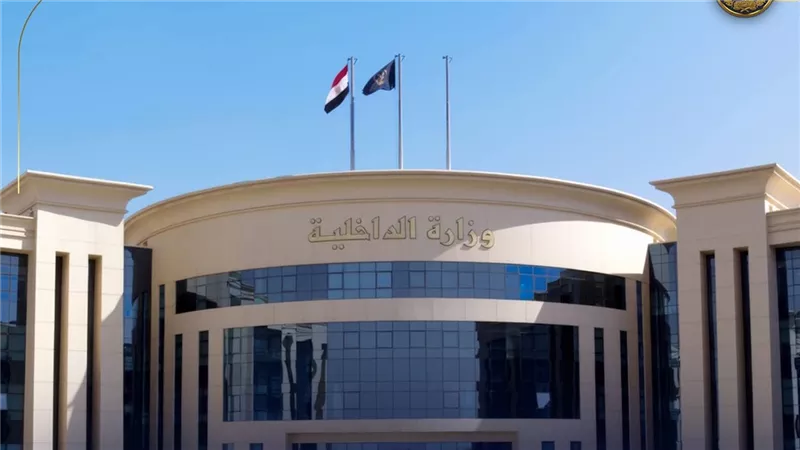 الحماية المدنية تنجح في استخراج شخص محتجز داخل مصعد بالمنوفية