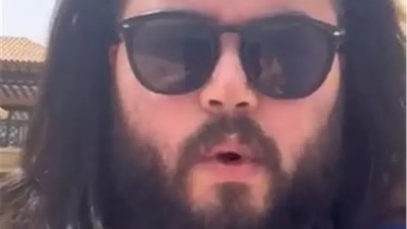 علي حسين المهدي يهدد من يشوهون سمعته في لايف له: 