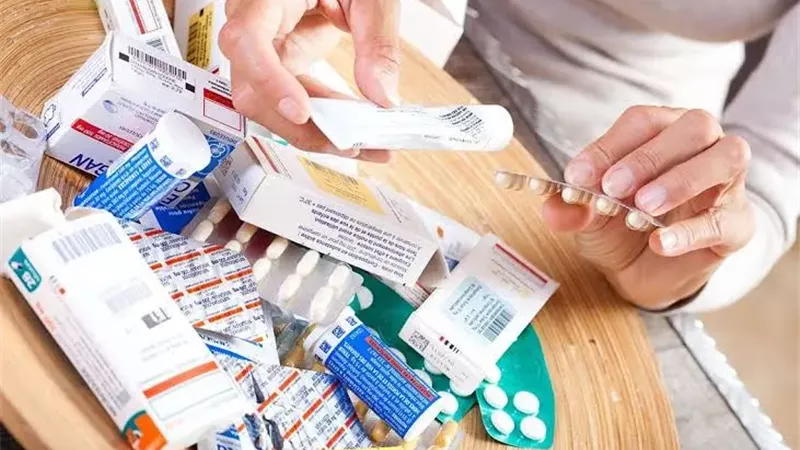 نقابة الصيادلة: خطة عاجلة لسحب الأدوية منتهية الصلاحية خلال شهرين