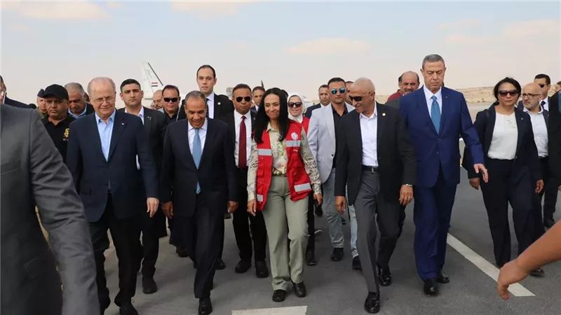 محافظ شمال سيناء يستقبل وزير الخارجية ورئيس الوزراء الفلسطيني ووزيرة التضامن 