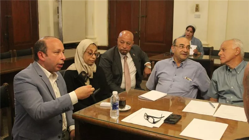 “طب قصر العيني” تبحث استراتيجية زراعة الأعضاء وتضع توصيات تنفيذية شاملة