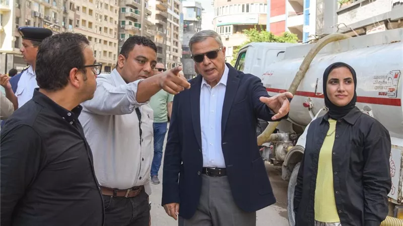 محافظ الإسكندرية يتابع أعمال مشروع توسعة شارع أبو قير