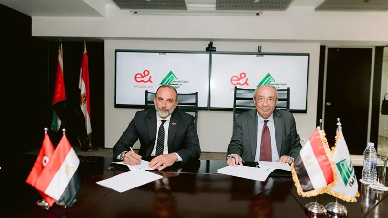 إي اَند مصر توقع اتفاقية مع نقابة المهندسين لتطوير البنية التحتية التكنولوجية
