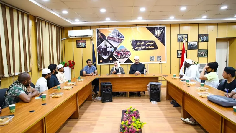محاضرة لطلاب الدعوة حول استثمار الوسائل الحديثة في الدعوة ونبذ الفرقة