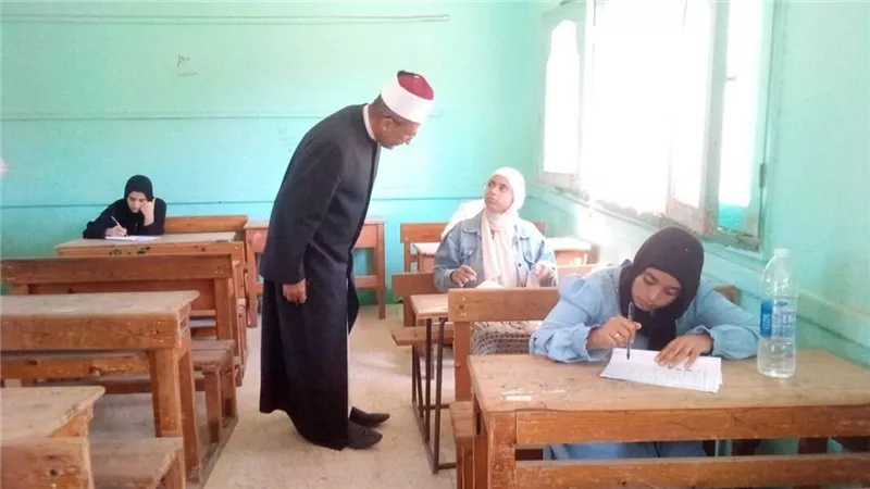 إنتهاء اليوم الأول من امتحانات الدور الثاني للثانوية الأزهرية بكفرالشيخ 