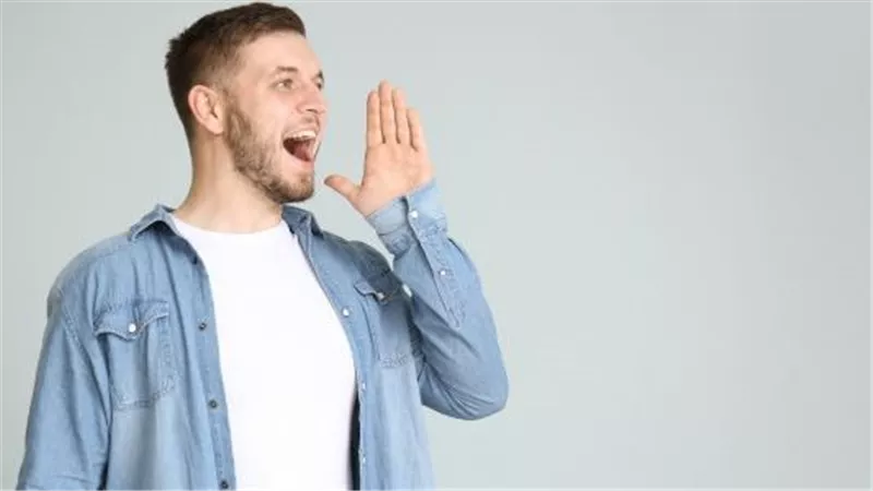ما حكم مناداة الإنسان أحد والديه باسمه مجردا؟ الإفتاء توضح