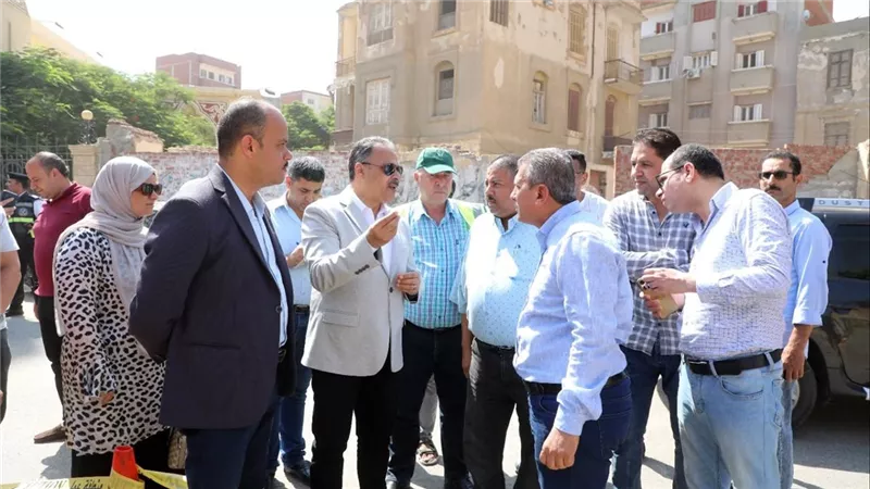 محافظ الشرقية يتفقد أعمال تطوير خط تصريف مياه الأمطار بنفق عرابي بالزقازيق
