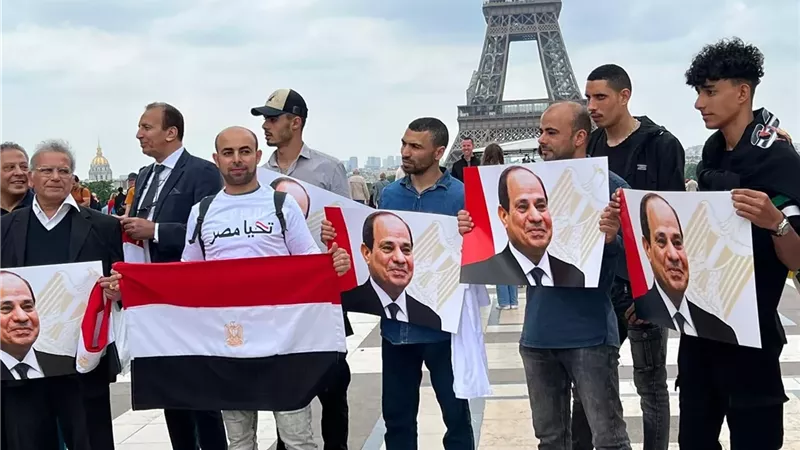عبد الرحيم الخولي: الرئيس السيسي يقود الدولة في مواجهة الحملات الإرهابية|فيديو