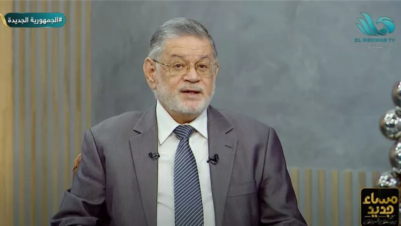 ثروت الخرباوي يكشف أساليب الإخوان في التجنيد الرقمي والميديا الحديثة| فيديو