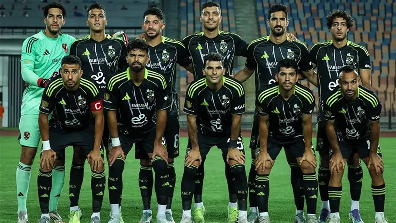 ريبيرو يدفع بلاعب مفاجأة في تشكيل الأهلي أمام غزل المحلة لتعويض الإصابات