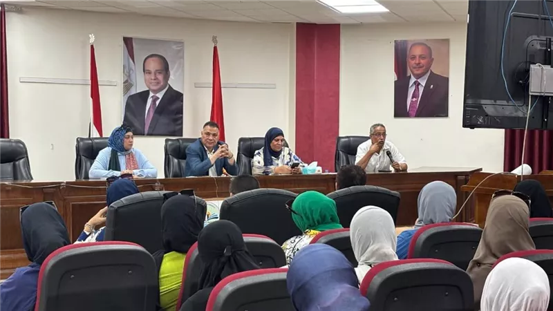 تعليم بورسعيد يعقد اجتماعا موسعا لمناقشة تطبيق نظام البكالوريا المصرية