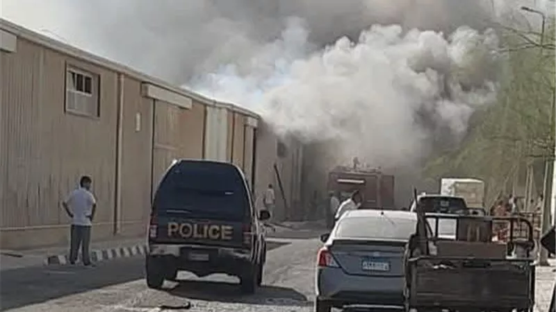 حريق بمصنع في المنطقة الصينية بالعين السخنة وإصابة 7 عمال بحالات اختناق