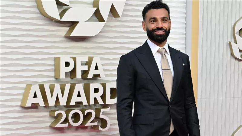 الفرعون جاهز للاحتفال.. محمد صلاح يصل مقر حفل توزيع جوائز الأفضل بإنجلترا