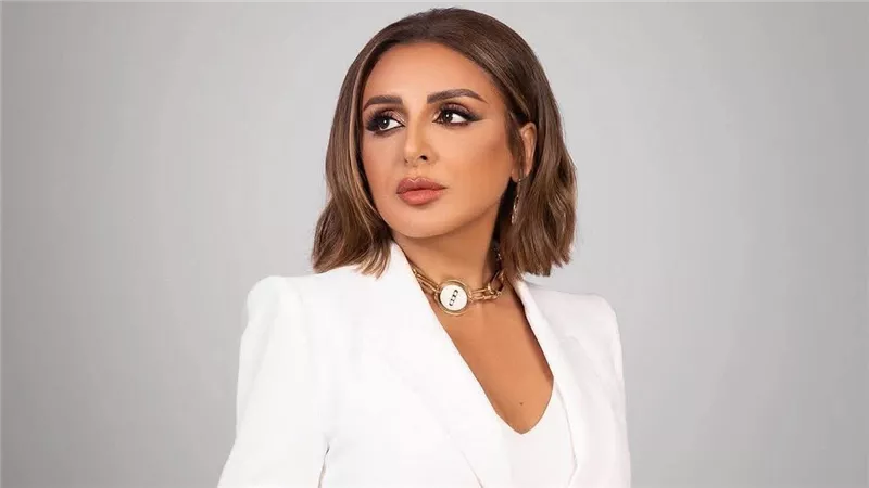 وسط شائعات متداولة.. محمود سعد يوضح تطورات حالة أنغام الصحية