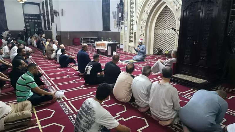 علماء الأوقاف بالسويس يواصلون رسالتهم عبر برنامج 