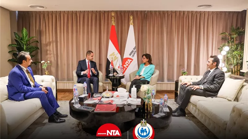نائب وزير الصحة يبحث مع المدير التنفيذي للأكاديمية الوطنية للتدريب سبل التعاون