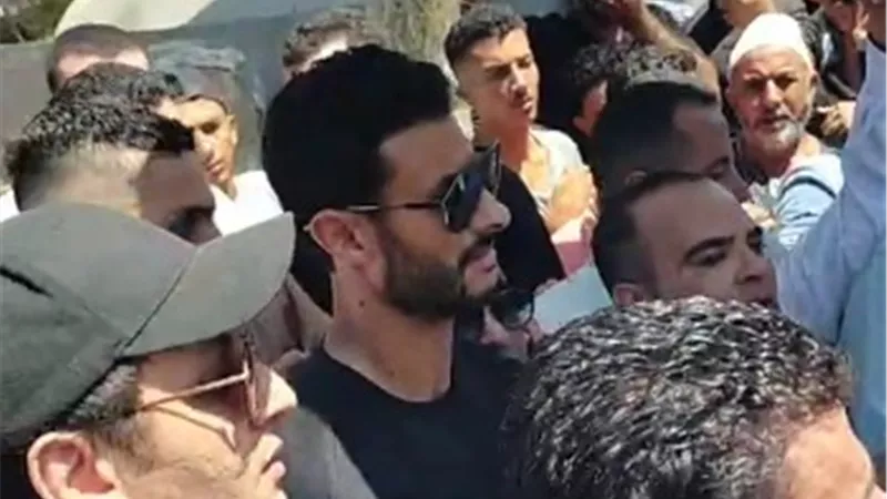 نجوم الرياضة يساندون محمد الشناوي في جنازة والده بكفر الشيخ
