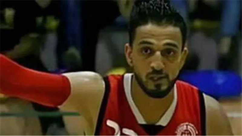 خلال بحثه عن دواء لابنته.. استشهاد لاعب كرة السلة الفلسطيني محمد شعلان 