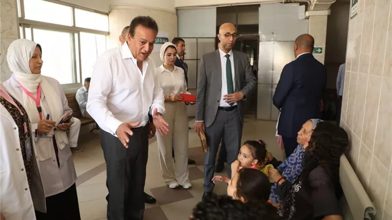 ووزير الصحة يتفقد مستشفى الشروق المركزي في زيارة ميدانية مفاجئة