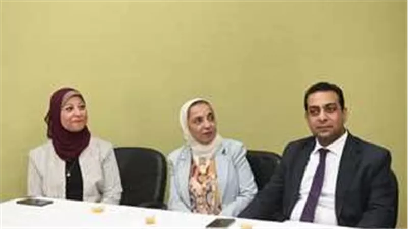 البيئة تناقش آليات تعزيز صمود المجتمعات الريفية أمام التغيرات المناخية بقنا