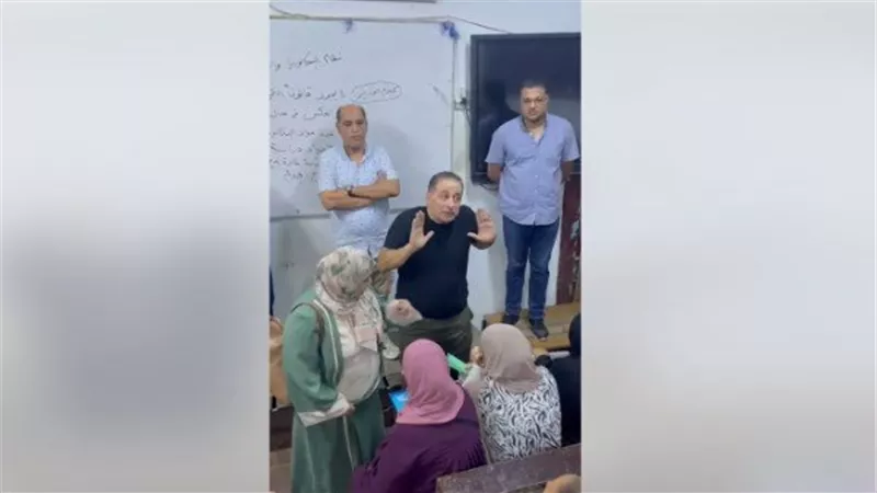 «البكالوريا مرسيدس».. مدير مدرسة إمبابة الثانوية بنين يثير الجدل 
