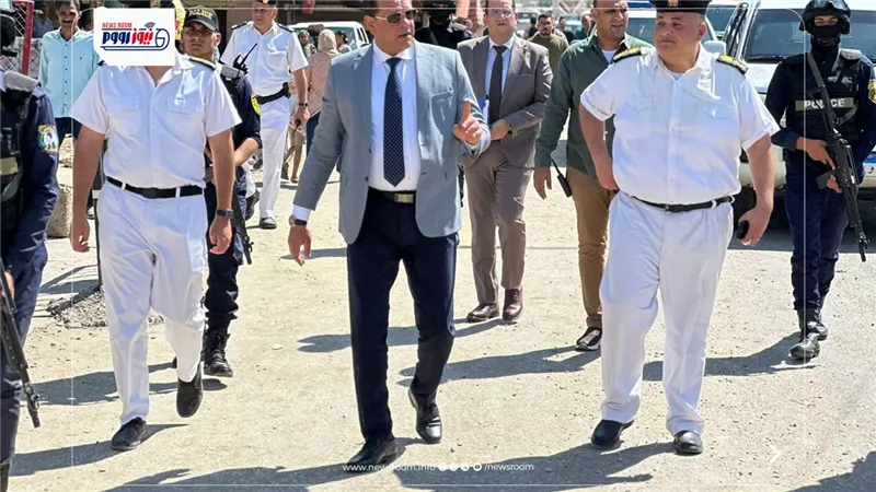 مدير أمن الفيوم يقود حملة لإزالة الإشغالات والتعديات وضبط المخالفين