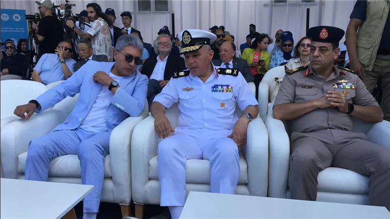 بحضور وزير السياحة وقائد القوات البحرية بدء انتشال الآثار الغارقة بالإسكندرية