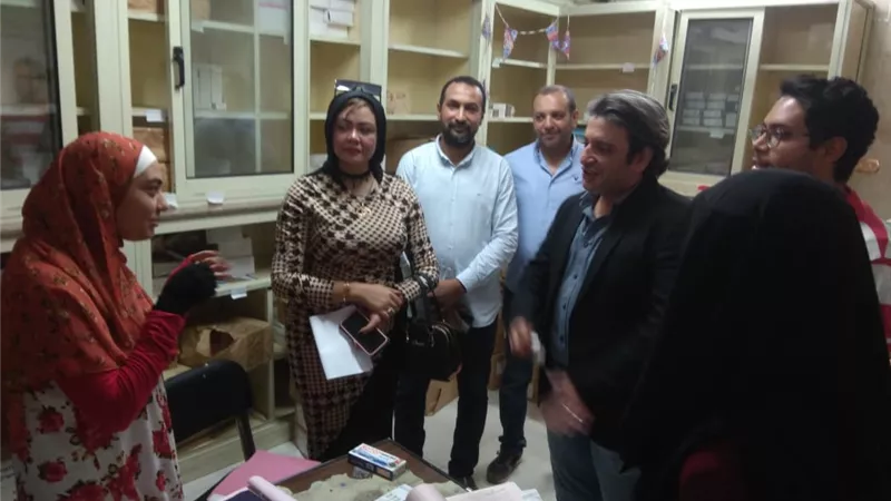 جولة تفقدية لمدير فرع بني سويف للتأمين الصحي بعيادة بني سويف الشاملة