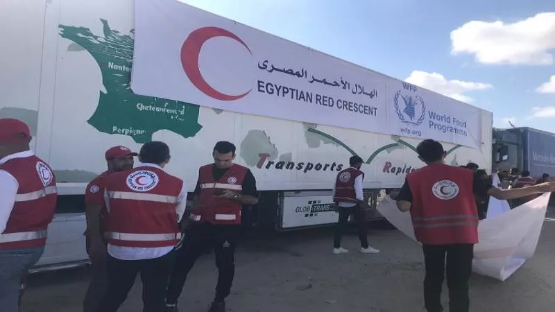 الهلال الأحمر يزور مصابي حادث طريق «الإسكندرية - مطروح» بالمستشفى